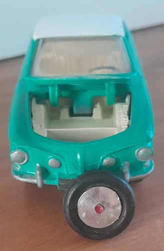 3 Corgi Volkswagens - Picture 5 of 12
