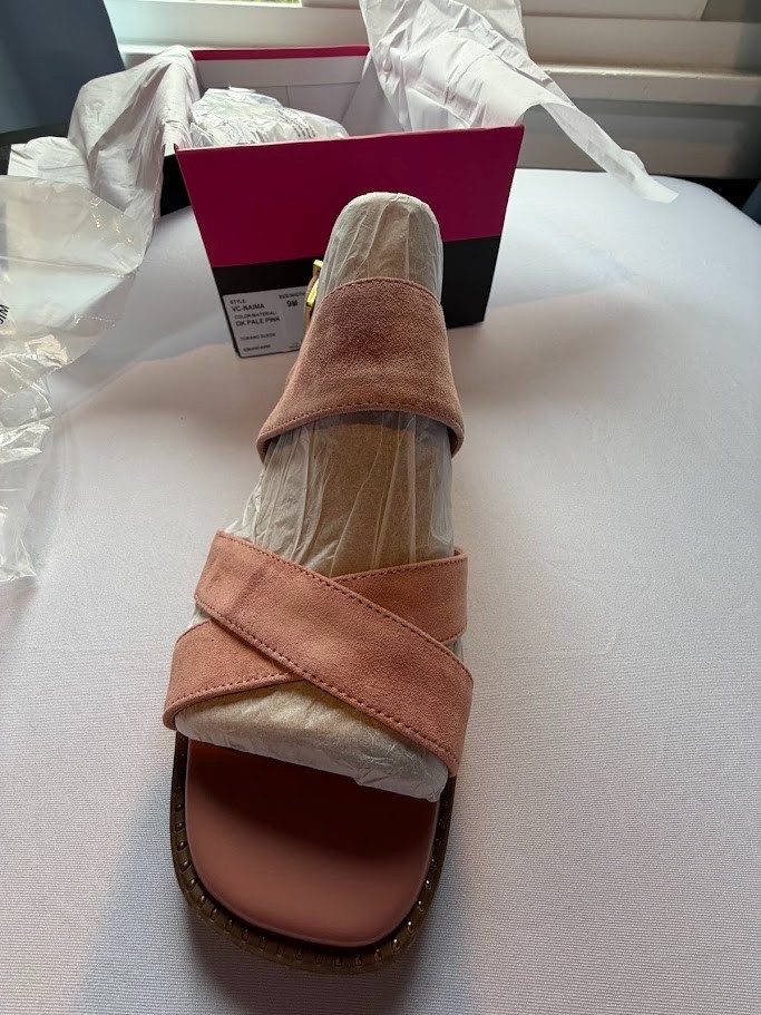 NIB Women's Pale Pink Leather (Suede) Sandals by Vince Camuto - Size 9M