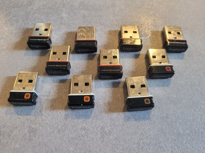 10 Stück Logitech USB Empfänger