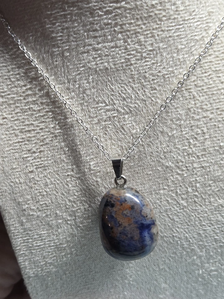 Colgante Sodalita Sobre Cadena Plavertina 19" Excelente Estado Foto 2 de 4