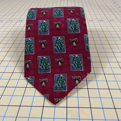 Cape Cod Neckwear Christmas Tie 100% Silk USA Red Christmas Trees Holiday Office