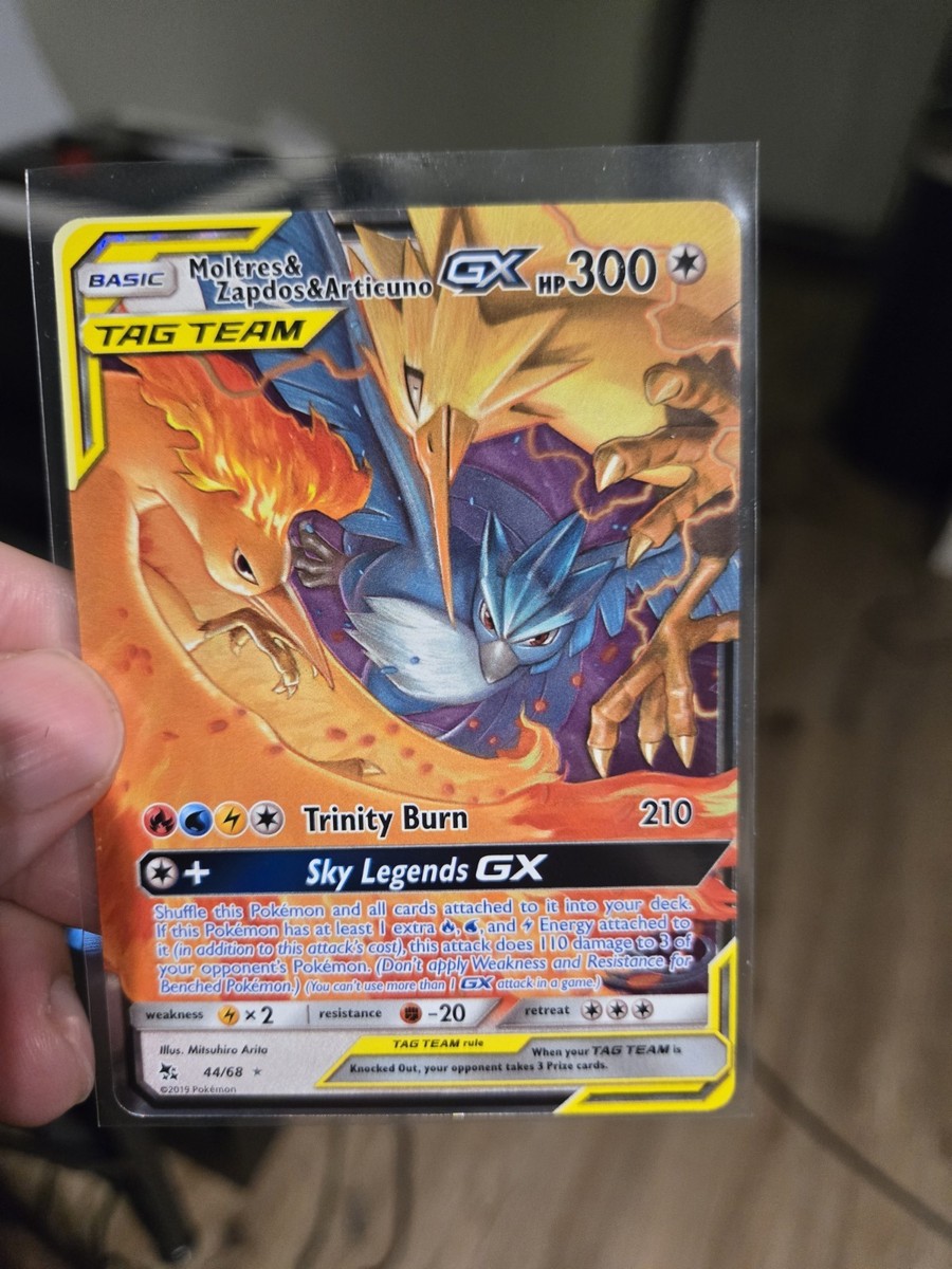 Pokemon Card - Moltres & Zapdos & Articuno GX Hidden Fates 44/68