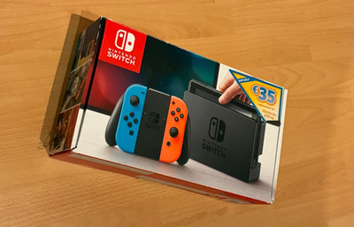Nintendo Switch Konsole mit OVP