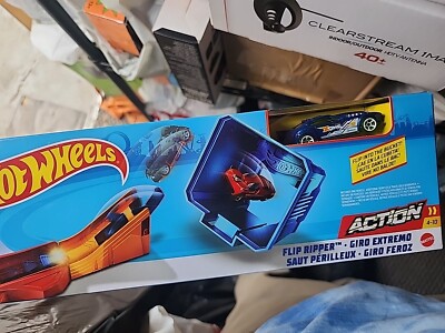 New Hot Wheels Action Flip Ripper Playset with  Car Toy Fun Track W/Blue Car