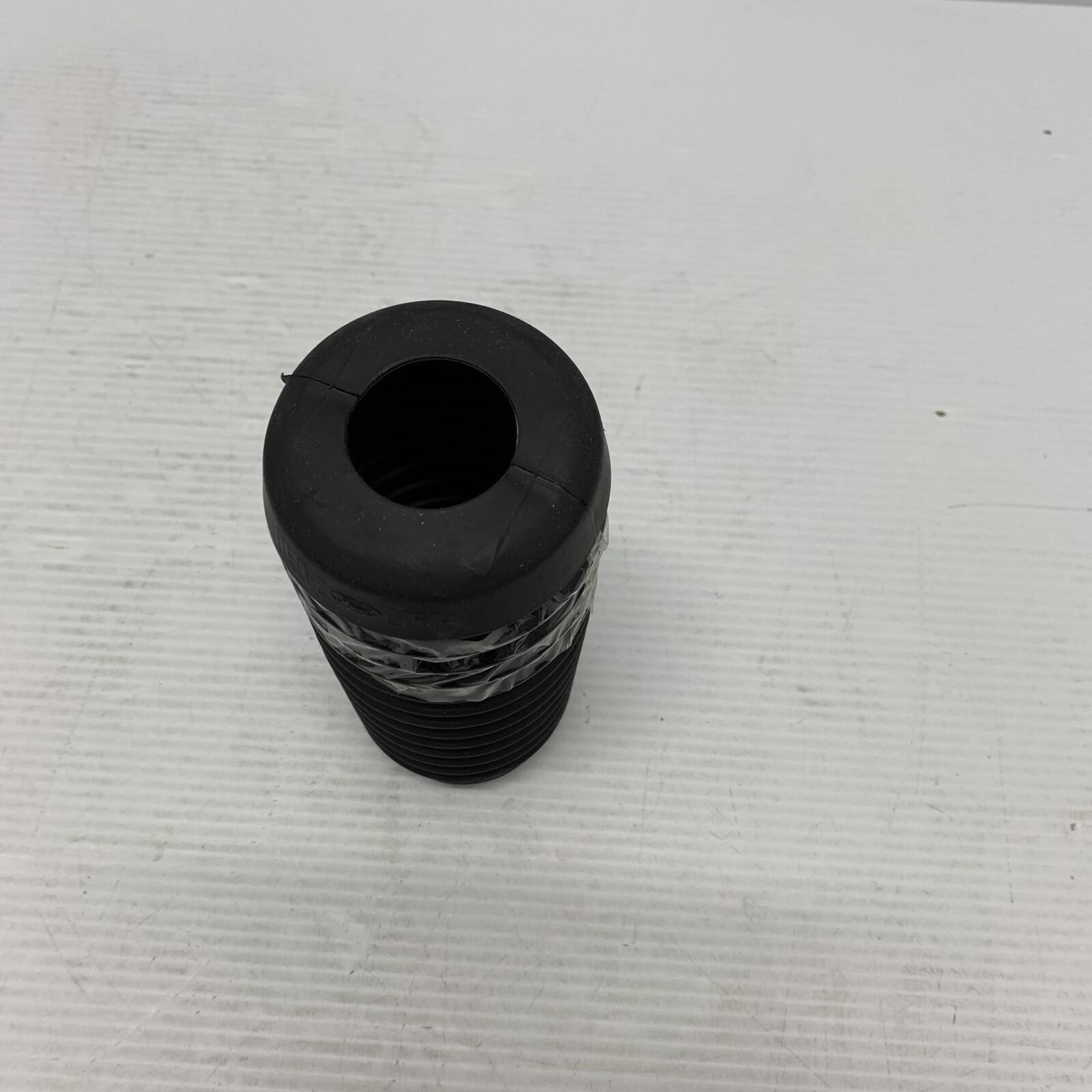 1x Genuine Ford Fiesta 02-08 Mk6 Front Shock Absorber Boot 1825487 