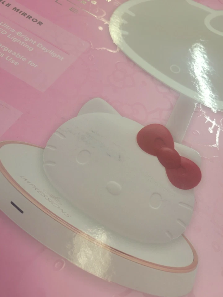 Espejo de Maquillaje LED Recargable Hello Kitty y Espejo LED Compacto Inalámbrico - Nuevo Foto 2 de 4