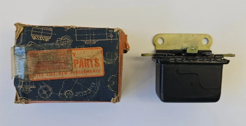 Chrysler Desoto 1941-1942 relé de alimentación de transmisión Underdrive 1120526 nuevo en stock Foto 3 de 4