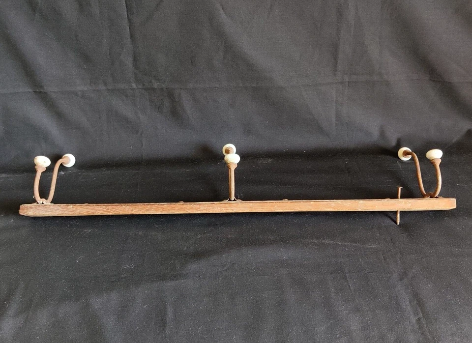 Antique Ornate Victorian Dual Side Ceramic Knobs Swirl Wooden Wall Hooks WN227 - Image 2 of 4