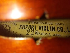 Suzuki No. 220 size 1/16 violin, Japan 1973, w/ case bow. Very good condition
