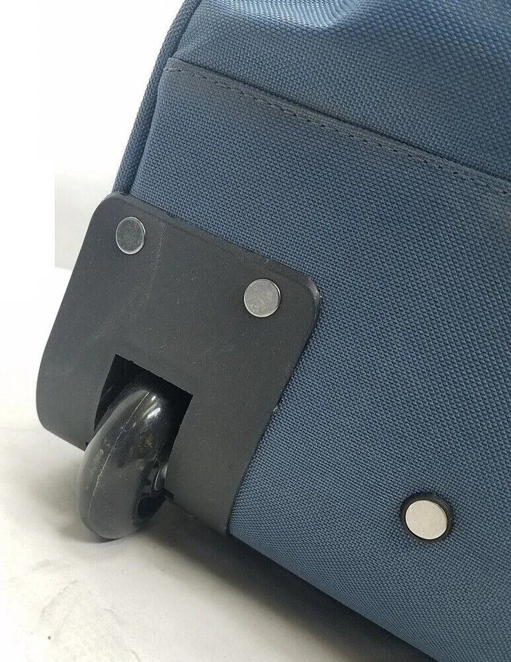 Bolsa de viaje con ruedas High Sierra Storm Cloud Foto 2 de 4