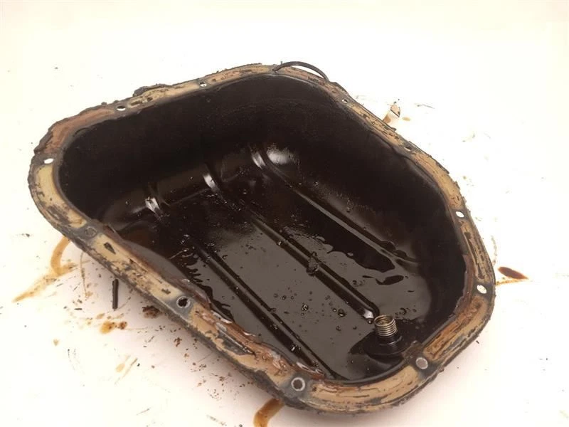 PARTÉN DE ACEITE INFERIOR PARA TOYOTA SIENNA 2004 Foto 3 de 3