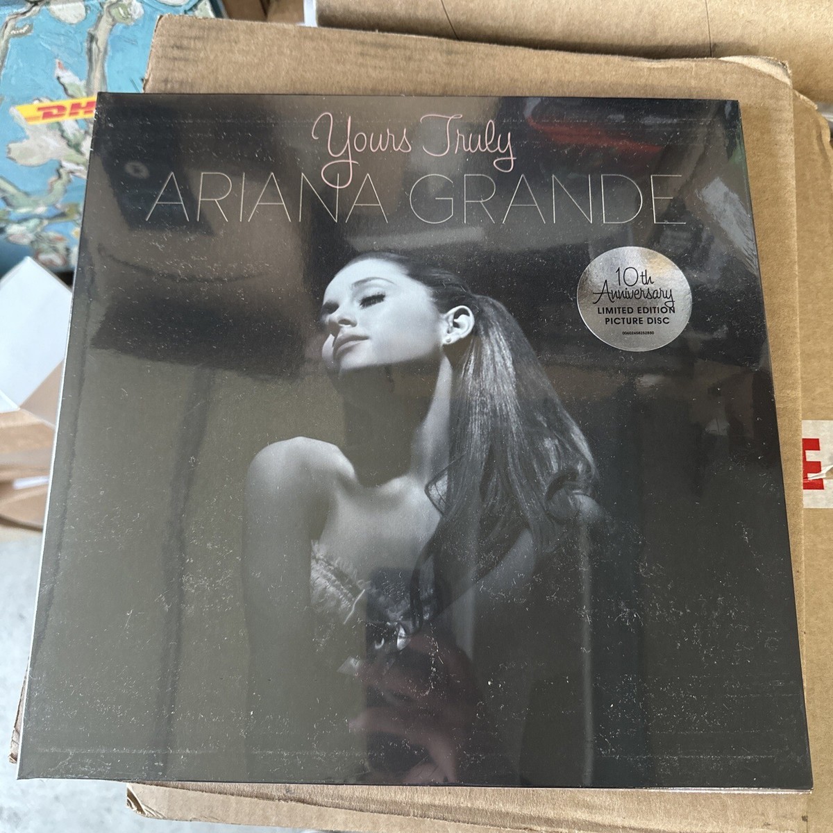 ARIANA GRANDE YOURS TRULY LIMITED EXCLUSIVE 10TH ANNIVERSARY