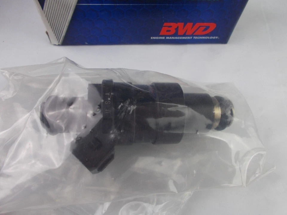 Inyector de combustible BWD CARQUEST 57162 se adapta a; Chrysler Dodge Plymouth Foto 2 de 4