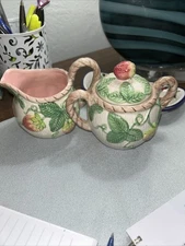 Fitz & Floyd Strawberry Creamer & Sugar Bowl Set Vintage 1990 Flawless!