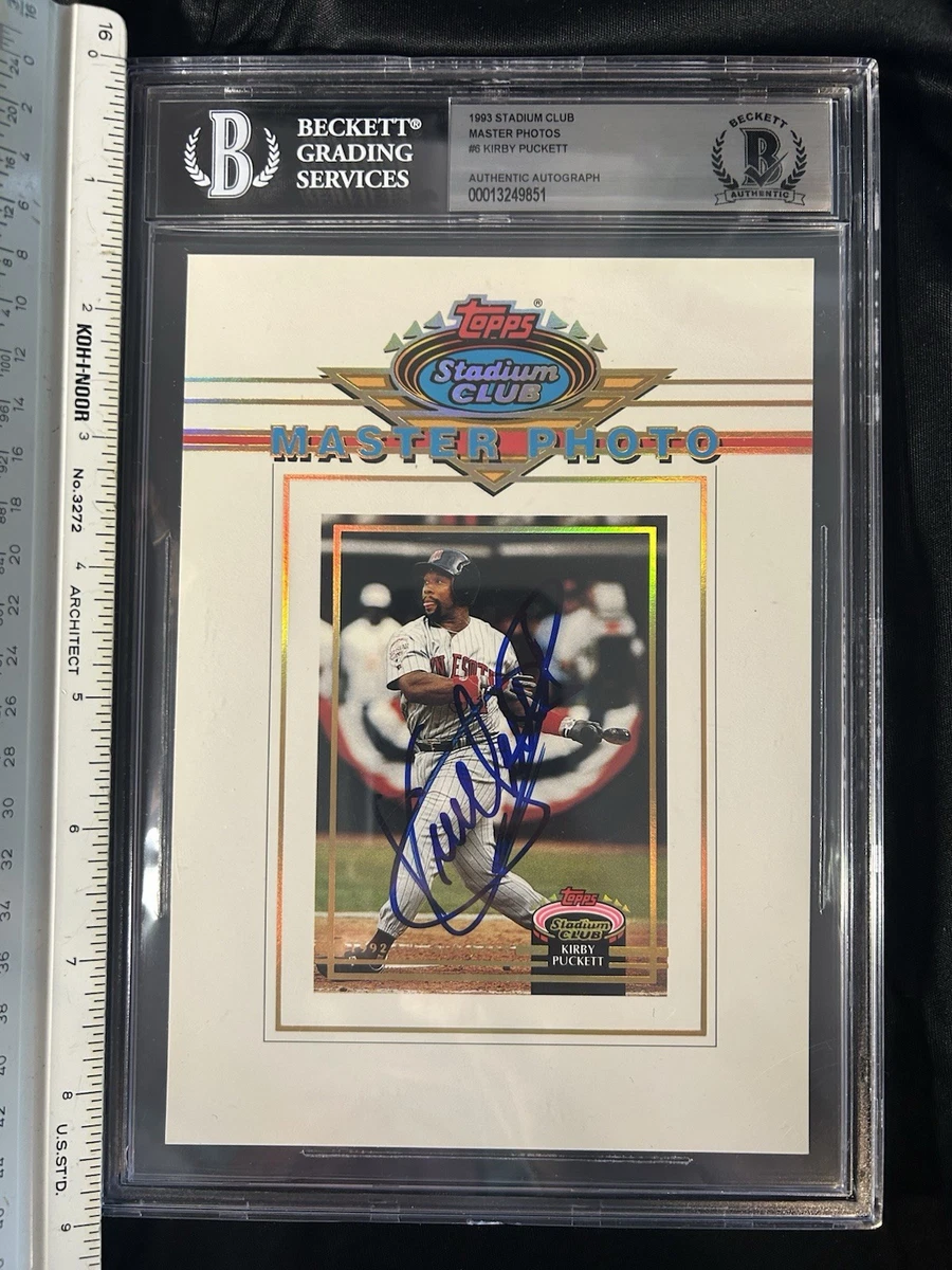 Topps Kirby Puckett Autographed Baseball Sports Trading Cards