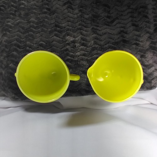 Vintage Hazel Atlas Lime Green Footed Glass Creamer And Sugar 4" Tall x 3¼" Dia - Picture 5 of 17