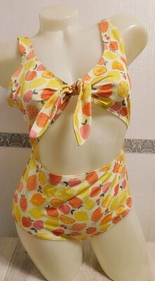 Monki Badeanzug Gr. 40 M Früchte Print Komplett Gefüttert Cut Out Sommer