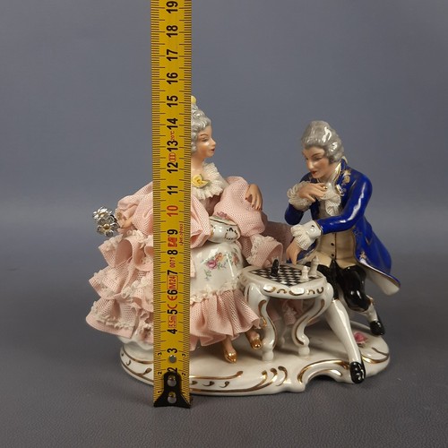 Capodimonte Dresden Porzellan Skulptur Damina und Prinz Schach Vintage 1960 - Bild 15 von 16