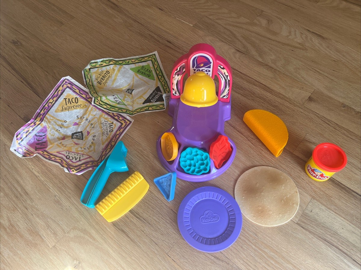 Taco Bell 13- Piece Set Fast Food Collectible Rare Vintage Play - Main Image