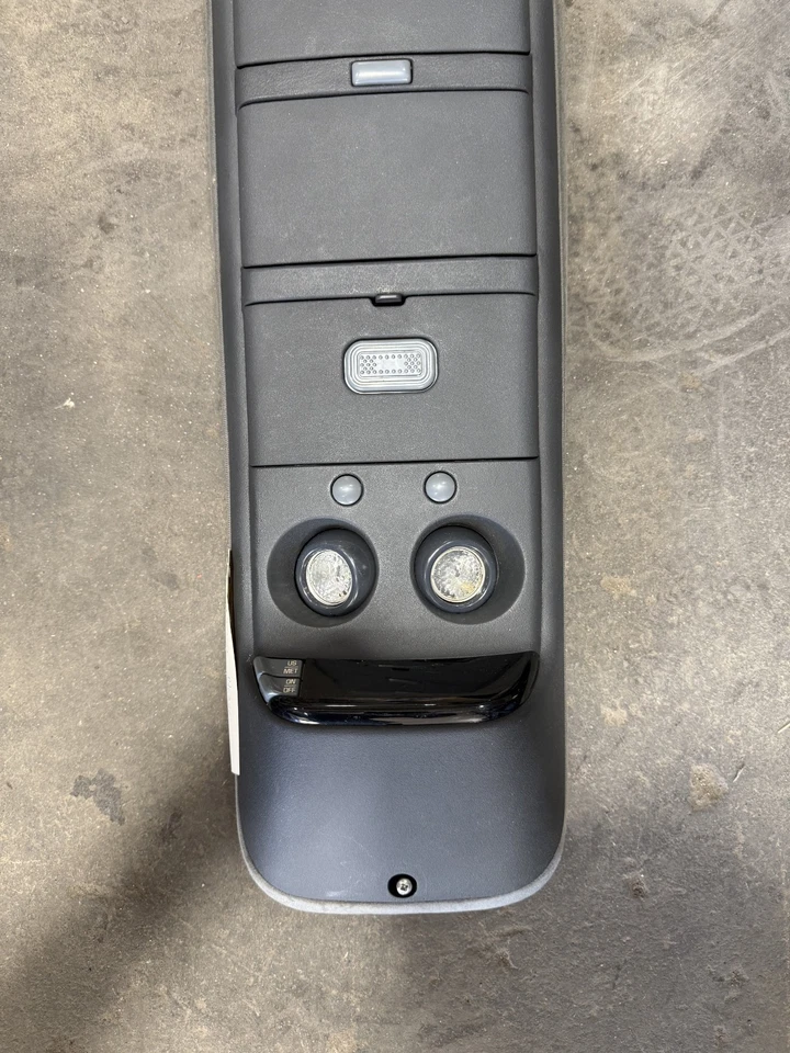 Luces domo brújula consola superior aptas para Chevy S10 95-04 BMC Jimmy Sonoma Foto 2 de 4