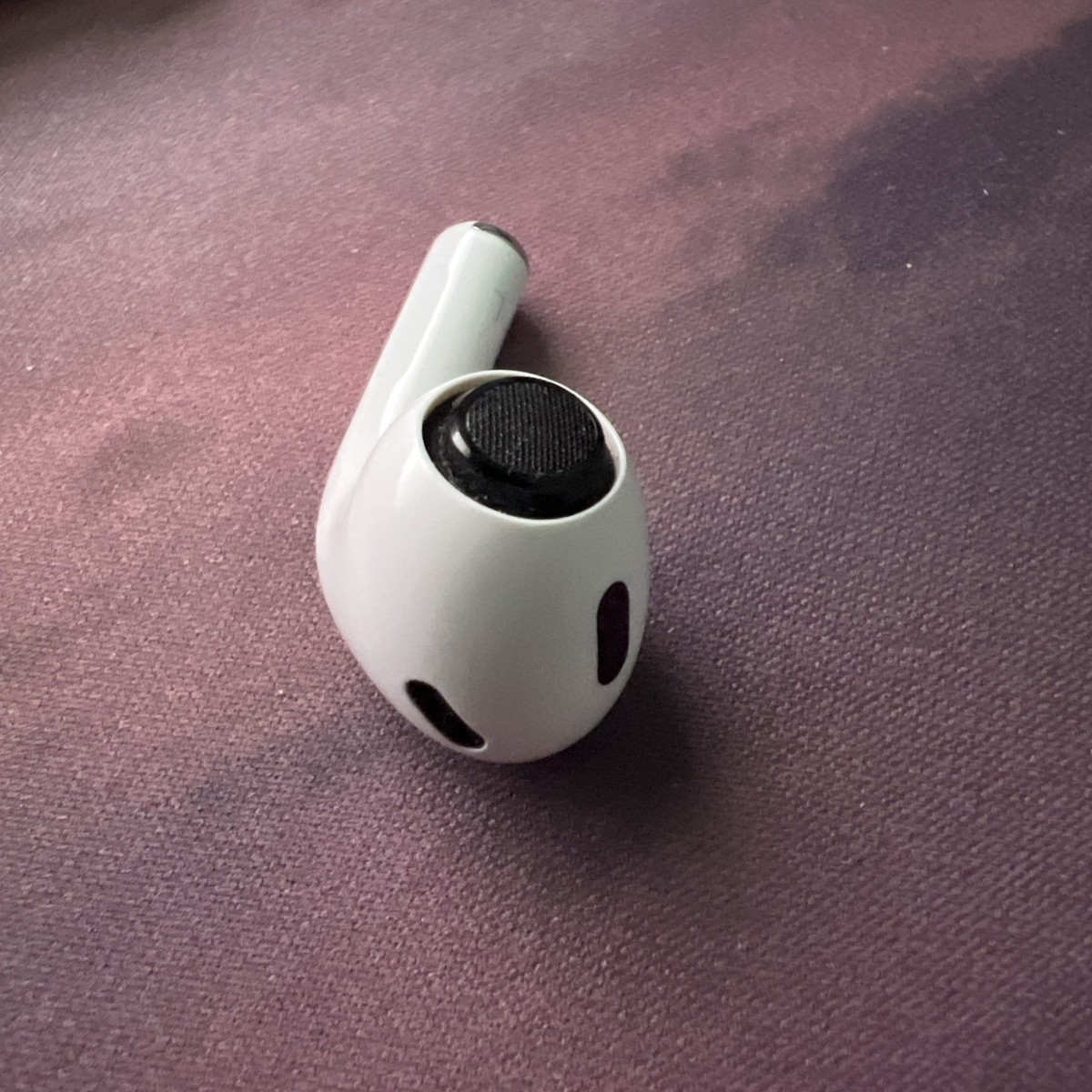 Airpods pro 第2世代 A2699 左耳 lightning 美品】AirPods pro 第2世代 左耳 Lightning A2699 - メルカリ