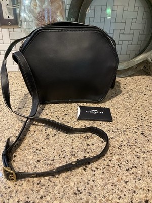 COACH 1941 ブラックショルダーバッグ Coach 1941 Turnlock Saddle Crossbody Black w/Metal & Leather