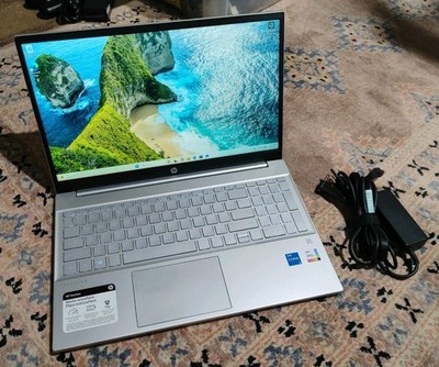HP Pavilion 15-eg 15.6'' Touch Laptop i5-1135G7,  12GB RAM, 512GB SSD, Win 11