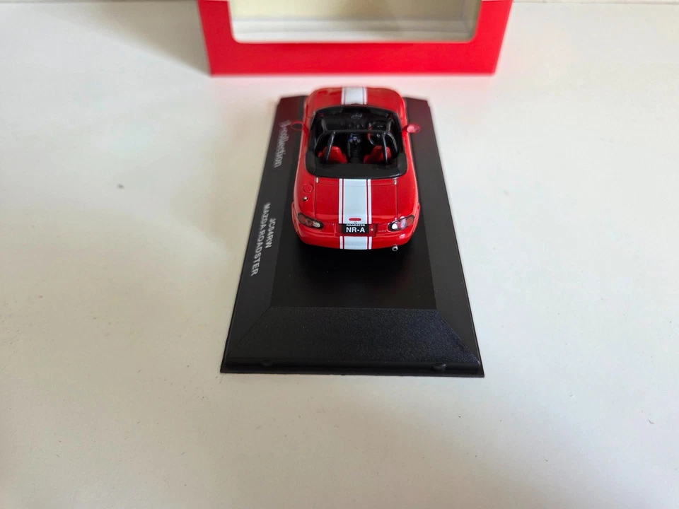 Kyosho J-Collection 1/43 Mazda Roadster (MX-5) - rojo (raya blanca) - JC04RW - Imagen 4 de 4