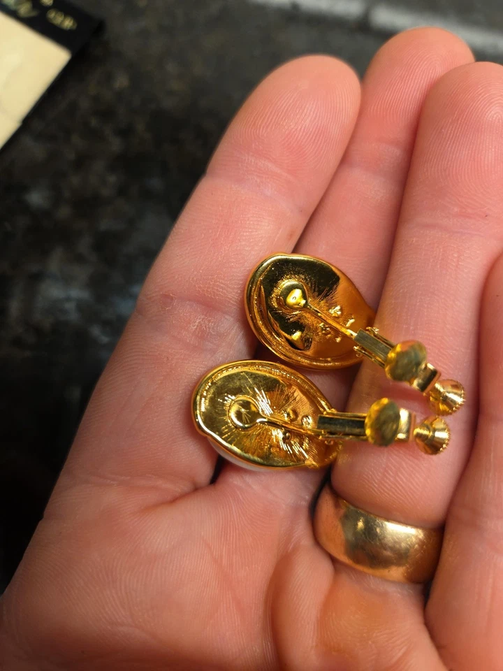 Винтажные серьги-клипсы Napier с искусственным жемчугом золотистого цвета овальная подписанная оригинальная карта - Изображение 4 из 4