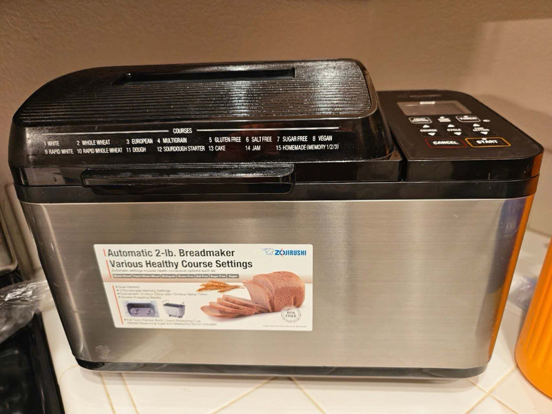 Zojirushi BB-PDC20 2 lb Bread Machine 15 Programs Timer Stainless Silver/Black