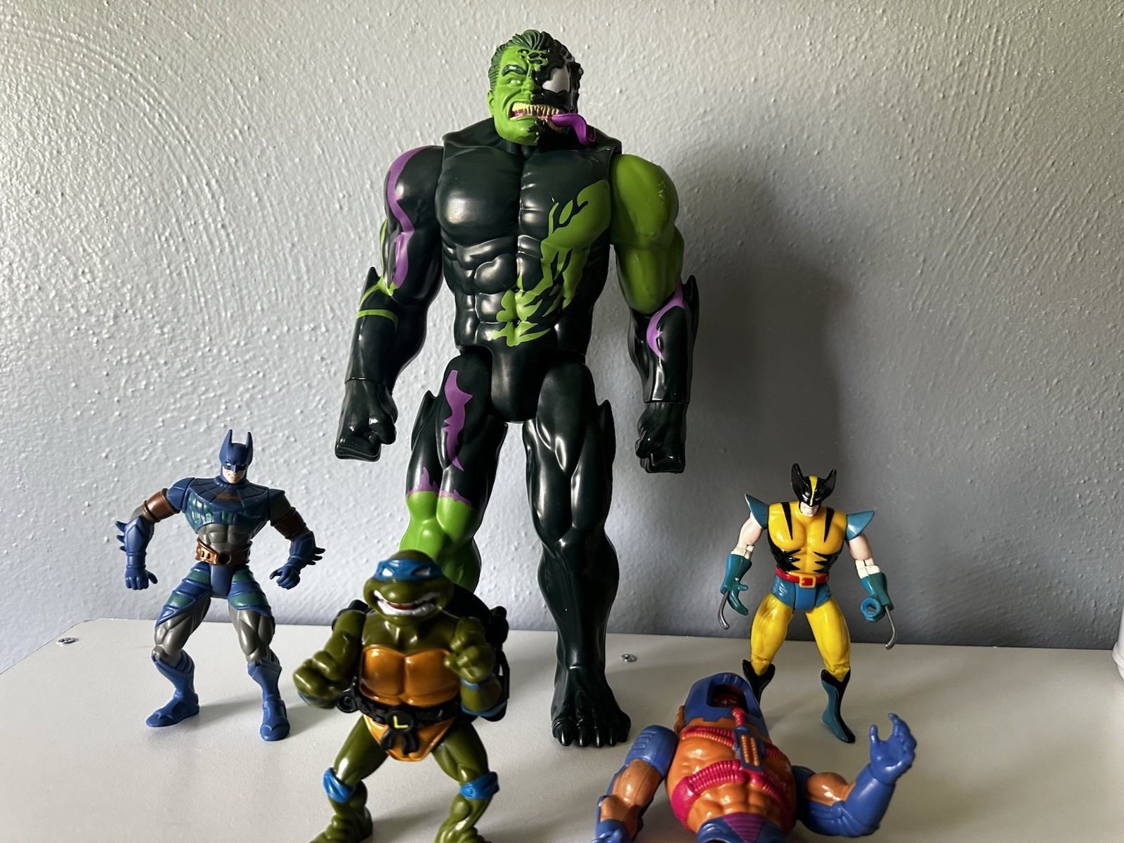 Mixed Marvel/ DC Action Figure Lot Some Are 90s Vintage, And More!