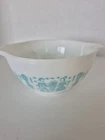 PYREX Amish Butterprint 472 Turquoise 1 1/2 Pt Cinderella Bowl Dish White Vtg