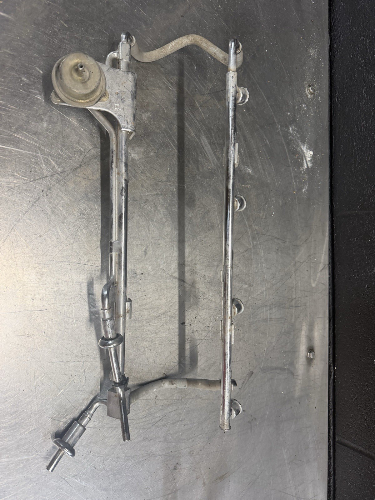 Ford GT 1987-1993 Fuel rails Set