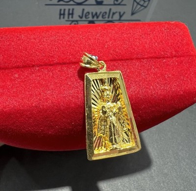 18K Yellow Gold Santo Nino Pendant