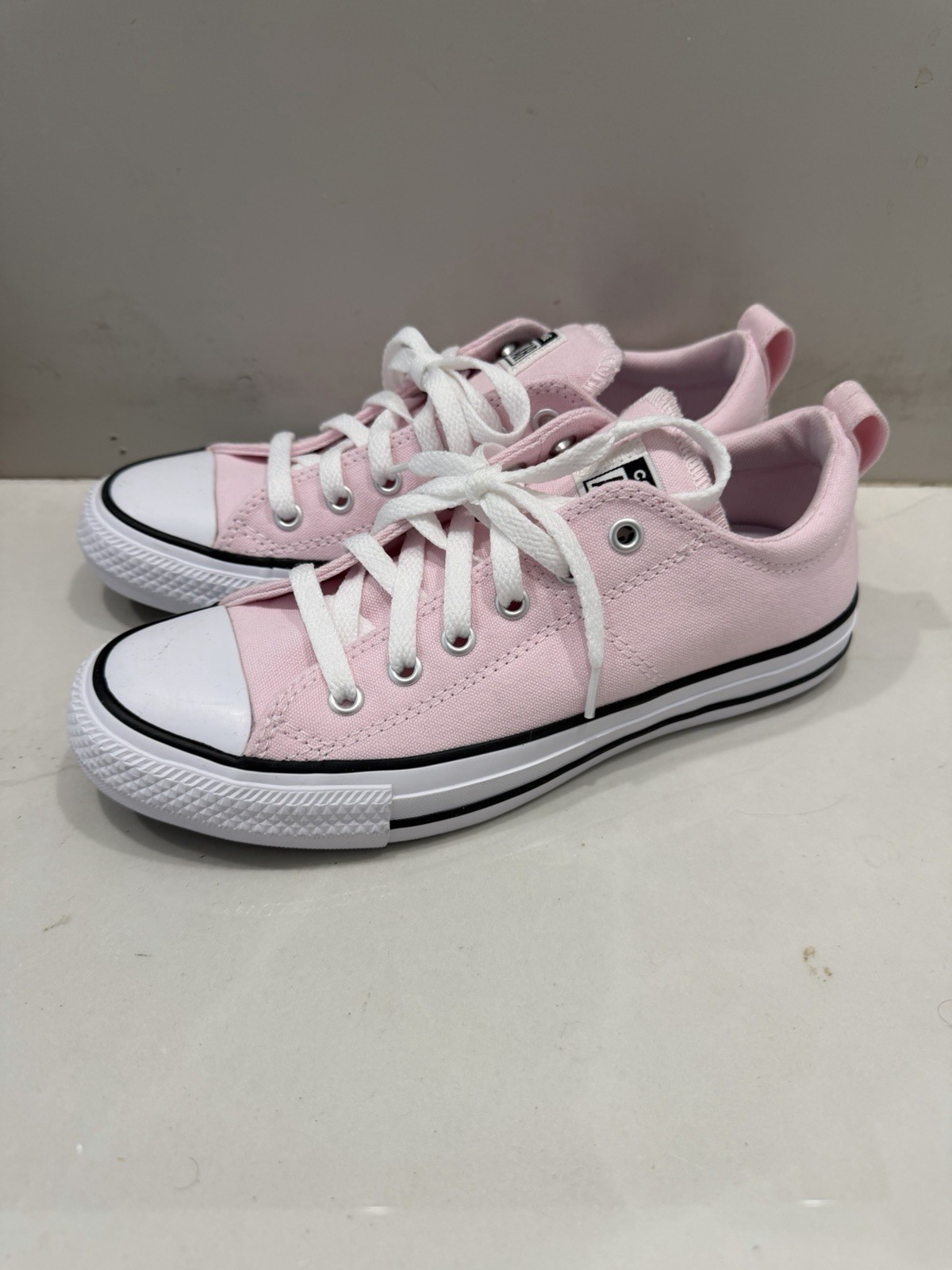 New Light Pink Converse Shoes Sneakers Women’s Size 7 Youth Size 5 Girls