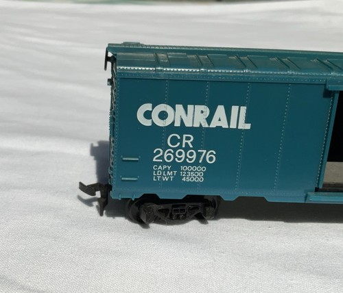 HO Scale Conrail CR 269976 Box Car Teal Blue Color Hard To Find Slide Doors - Picture 4 of 16