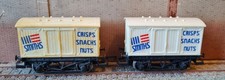 2 X Hornby OO Gauge Smiths Crisps Snacks Nuts Box Wagon R009-020 White Roof