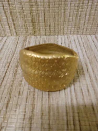 Brazalete Brazalete Heidi Klum Mate Tono Dorado Grueso Bisagras Anchas Disfraz Firmado - Imagen 2 de 8