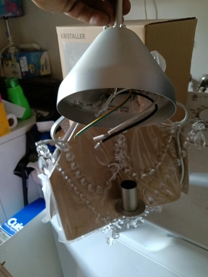 Nueva araña Ikea Kristaller 3 brazos caja abierta plateada y cristal Foto 3 de 4