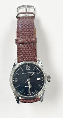 Mens Girard Perregaux Classique Elegance Ref 49570 Watch on Strap w/ Black Dial
