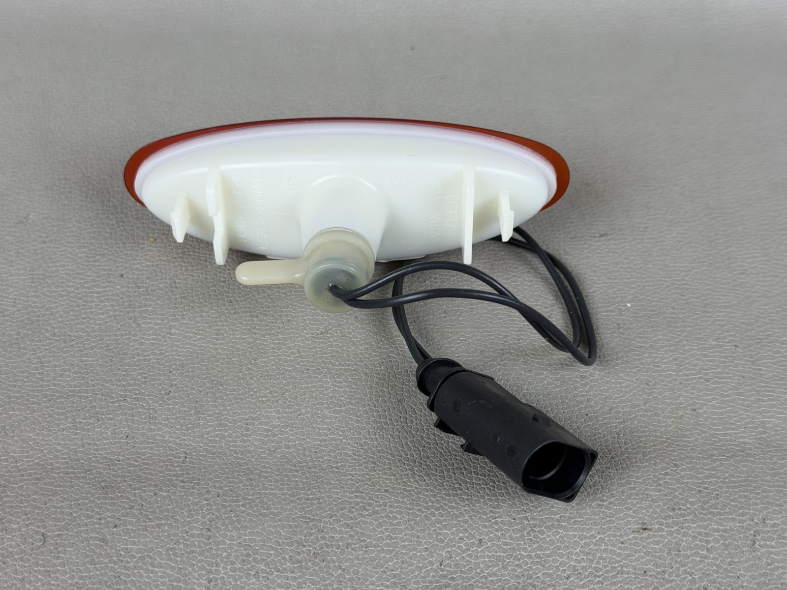 New! 2004-2010 Bentley Continental GT GTC Left LH Rear Side Marker Light OEM