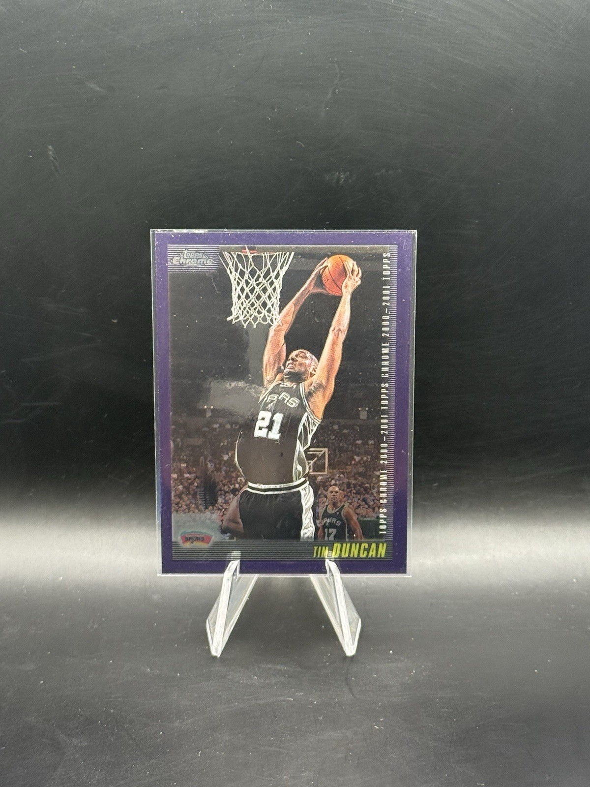 Tim Duncan 2000-01 Topps Chrome NBA Record Purple Border Card # 40