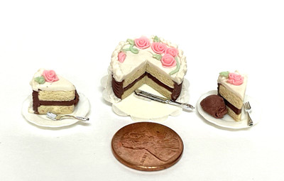 LOLA ORIGINALS DOLLHOUSE MINIATURE PINK ROSE TOPPED CAKE WITH SLICES