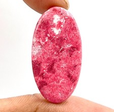 32x17x4 mm 23 CT Top Natural Pink Thulite Oval Shape Cabochon Gemstone CW=258