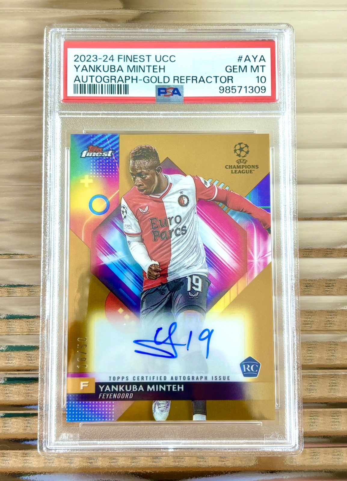 Yankuba Minteh 2023-24 Topps Finest UEFA Gold Rookie Auto /50 PSA 10