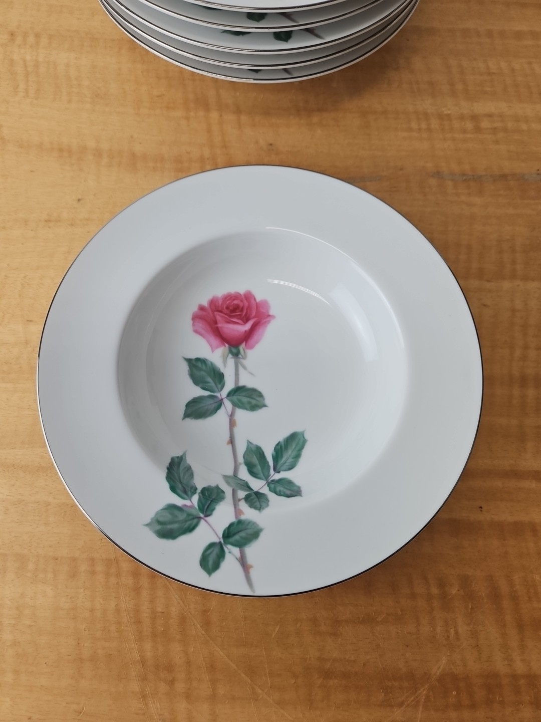 Noritake Nippon Toki Kaisha Soup BOWL N34 Pink Red Rose 8