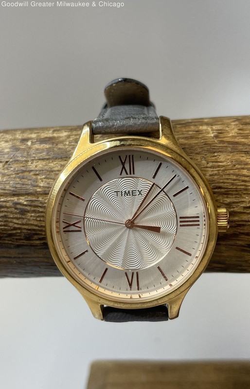 Gold Tone Stainless-Steel Back Timex Wristwatch 34.6g