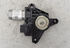 Heckscheibenmotor. Links MERCEDES-BENZ Classe A (W176) 220 d (130Kw) Automatic Heckscheibenmotor. Links MERCEDES-BENZ Classe A (W176) 220 d (130Kw) Automatic