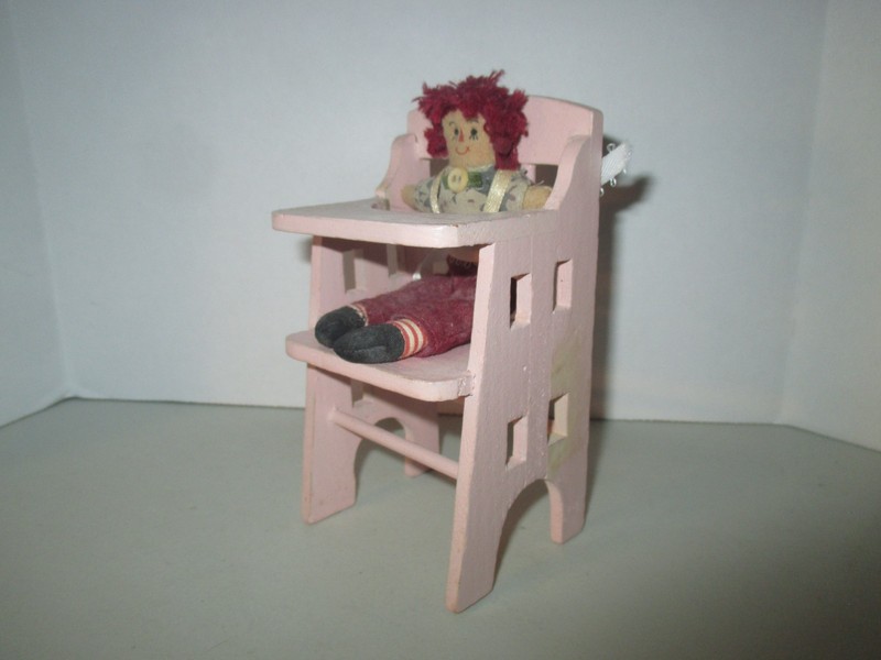 Vintage Raggedy Andy Boy Doll Plush Pin In Wood Highchair 4 1/2" Tall