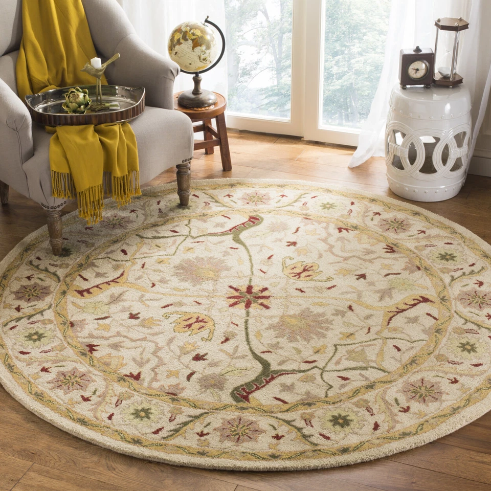 SAFAVIEH Antiquity Collection AT14A Handmade Ivory Rug - Image 2 of 4